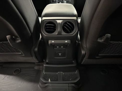 New 2026 Jeep Wrangler Unlimited Sahara AWD/4WD image 39