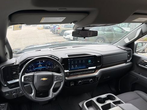 Used 2023 Chevrolet Silverado 1500 LT image 11