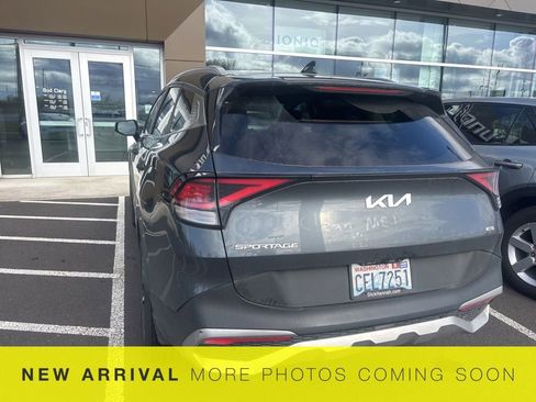 Used 2023 Kia Sportage EX image 8