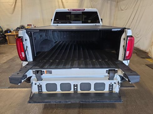 Used 2022 GMC Sierra 2500 AT4 w/ AT4 Preferred Package AWD/4WD image 20