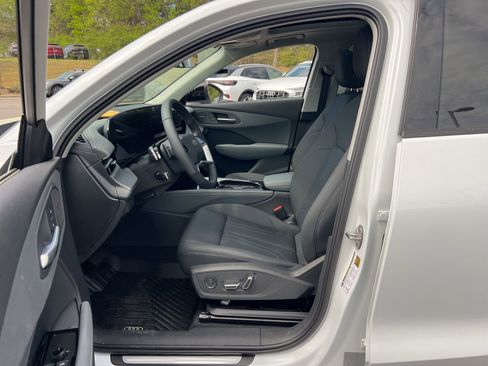 New 2026 Audi Q3 quattro 2.0T AWD/4WD image 25