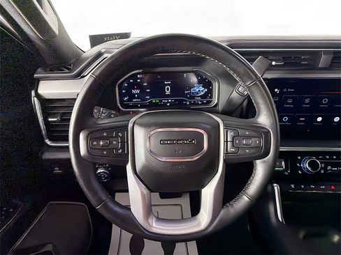 Used 2024 GMC Sierra 2500 Denali w/ Technology Package image 11