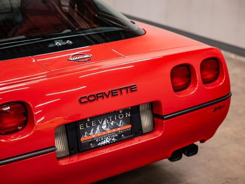 Used 1990 Chevrolet Corvette ZR-1 RWD image 34