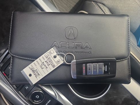 Used 2018 Acura TLX V6 SH-AWD w/ Technology Pkg image 37
