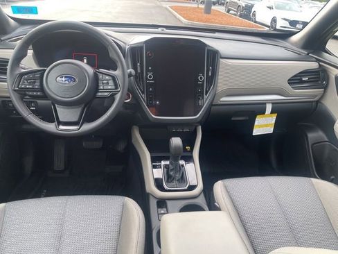 Used 2025 Subaru Forester Premium AWD/4WD image 14