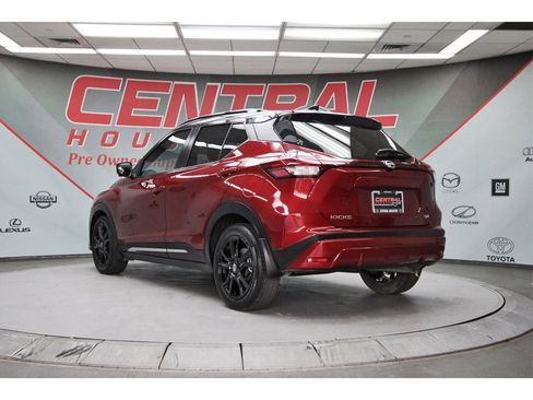 Certified 2023 Nissan Kicks SR w/ SR Premium Package image 4