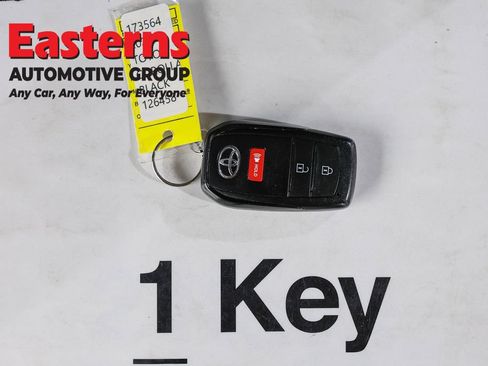 Used 2025 Toyota Corolla Cross LE FWD image 24