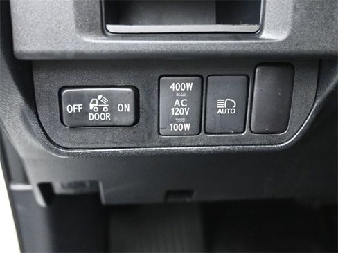 Used 2019 Toyota Tacoma TRD Off-Road image 21