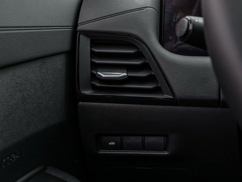 New 2026 Nissan Sentra SR image 31