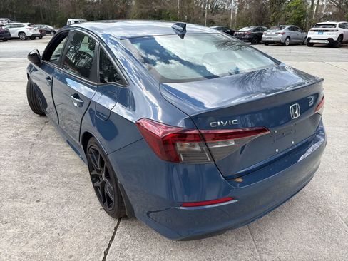 Certified 2025 Honda Civic Sport image 9