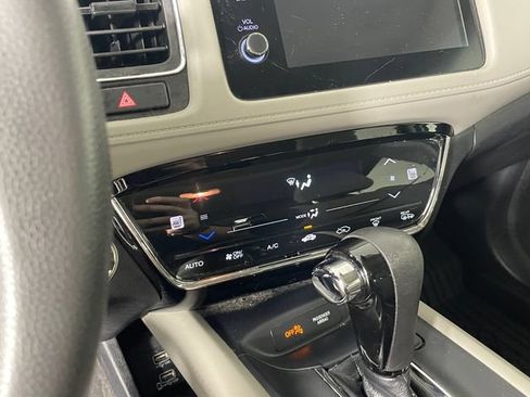 Used 2022 Honda HR-V EX image 8