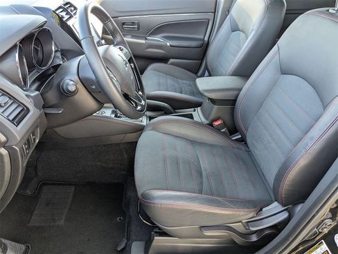 Used 2025 Mitsubishi Outlander Sport SE image 20