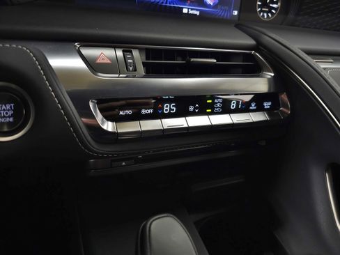 Certified 2023 Lexus LC 500 Coupe w/ Dynamic Handling Package image 32