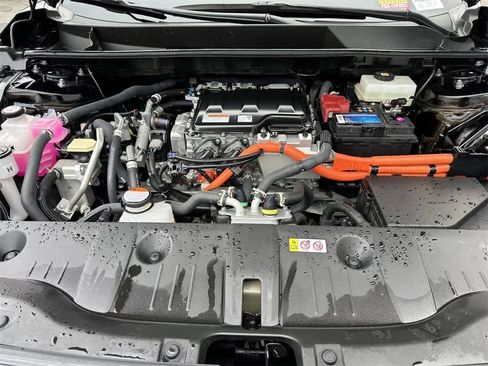 Certified 2024 Subaru Solterra Touring w/ Touring Package image 9