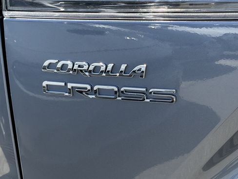Certified 2026 Toyota Corolla Cross L FWD image 5