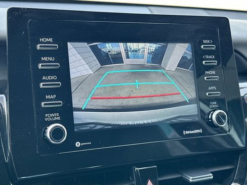 Used 2022 Toyota Camry SE FWD image 18