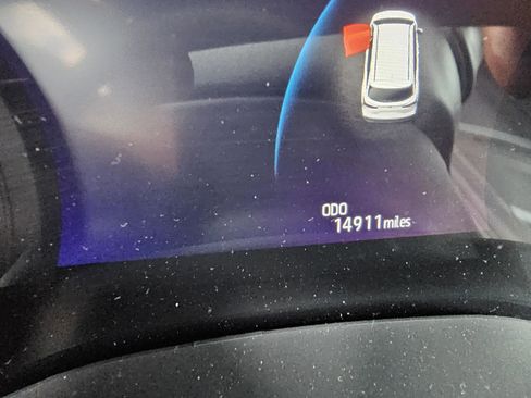 Used 2025 Toyota Sienna LE image 29