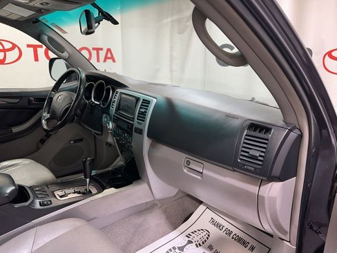 Used 2008 Toyota 4Runner Limited image 13
