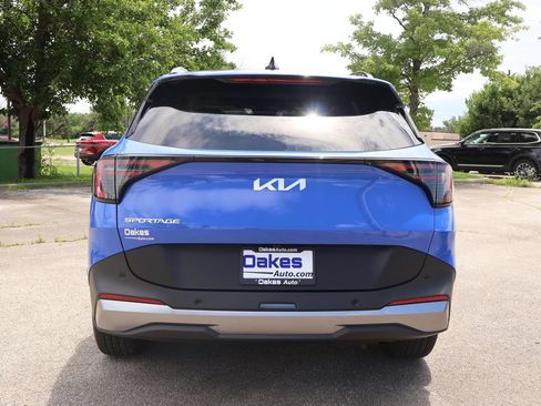 New 2026 Kia Sportage EX w/ EX Panorama Roof Package FWD image 6