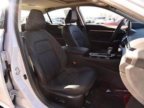 Certified 2024 Nissan Altima 2.0 SR image 23