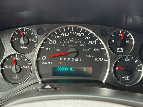 Used 2017 Chevrolet Express 3500 LT w/ LT Preferred Equipment Group image 25