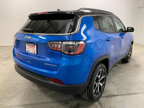 Used 2025 Jeep Compass Limited AWD/4WD image 8