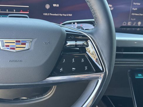 Certified 2025 Cadillac Escalade Sport AWD/4WD image 30