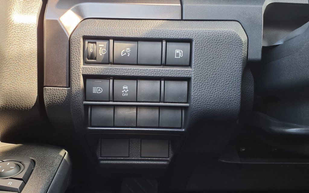 Used 2025 Toyota 4Runner SR5 AWD/4WD image 28
