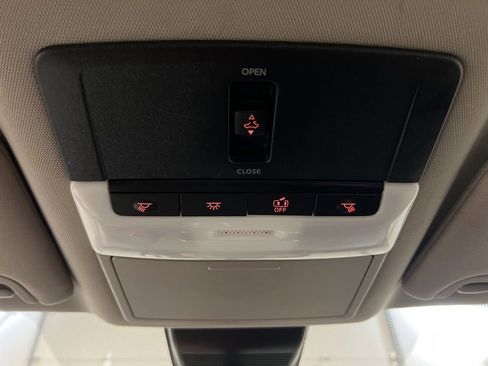 Used 2021 Nissan Altima 2.5 SR w/ SR Premium Package image 26