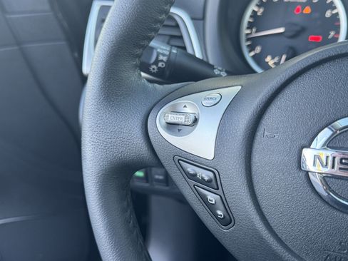 Used 2016 Nissan Sentra SV image 19