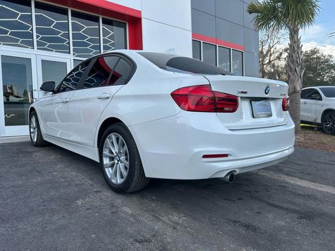 Used 2018 BMW 320i xDrive Sedan w/ Convenience Package image 6