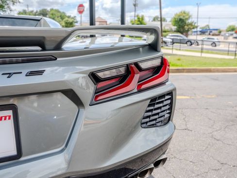 Used 2023 Chevrolet Corvette Stingray Preferred Conv w/ Z51 Performance Package RWD image 28