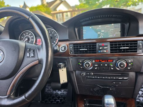 Used 2012 BMW 335i Convertible RWD image 24