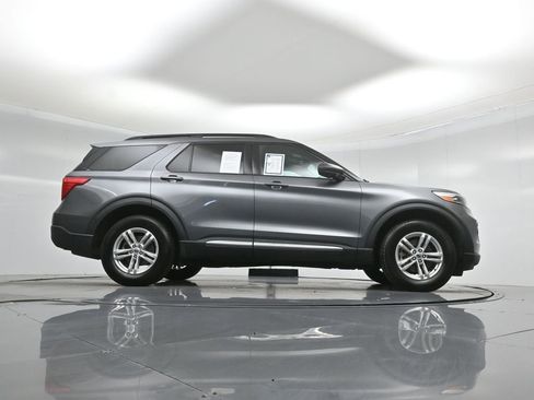 Certified 2022 Ford Explorer XLT w/ Class IV Trailer Tow Package image 51