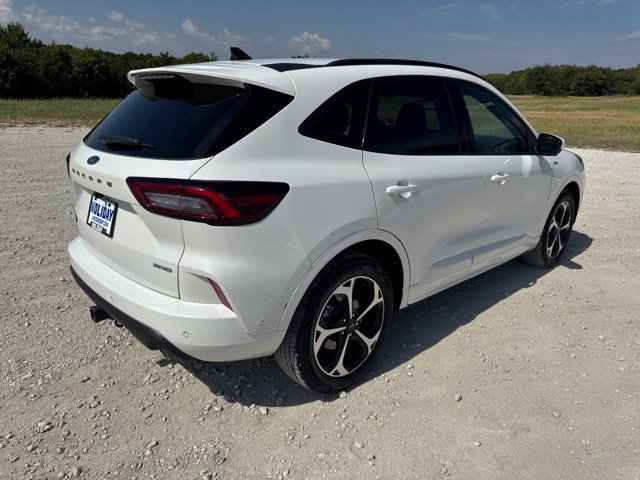 Used 2023 Ford Escape ST-Line Elite w/ Premium Technology Package AWD/4WD image 7