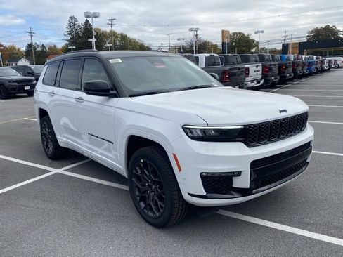 New 2025 Jeep Grand Cherokee L Summit image 2