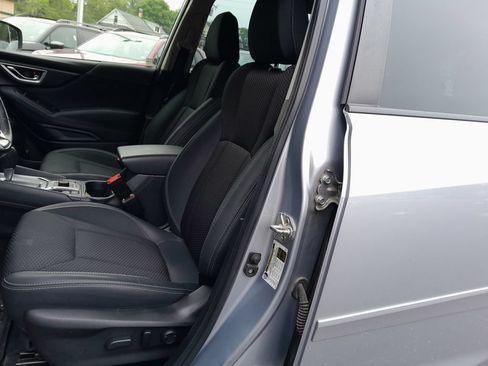 Used 2023 Subaru Forester Premium AWD/4WD image 14