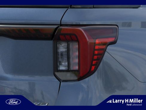 New 2026 Ford Explorer Active w/ Active Comfort Package AWD/4WD image 21