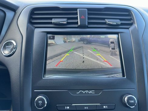 Used 2019 Ford Fusion SE w/ Equipment Group 151A image 70