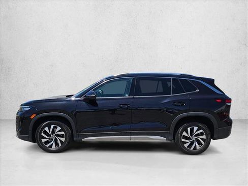 Certified 2025 Volkswagen Tiguan S FWD image 9