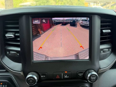Used 2022 RAM 2500 Tradesman w/ Safety Group AWD/4WD image 17