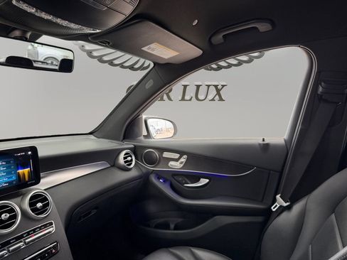 Used 2020 Mercedes-Benz GLC 300 image 27