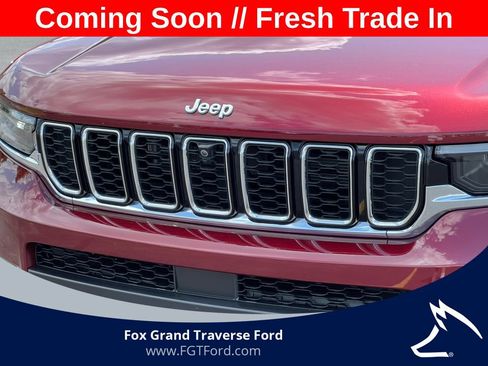 Used 2025 Jeep Grand Cherokee L Limited w/ Luxury Tech Group II AWD/4WD image 34