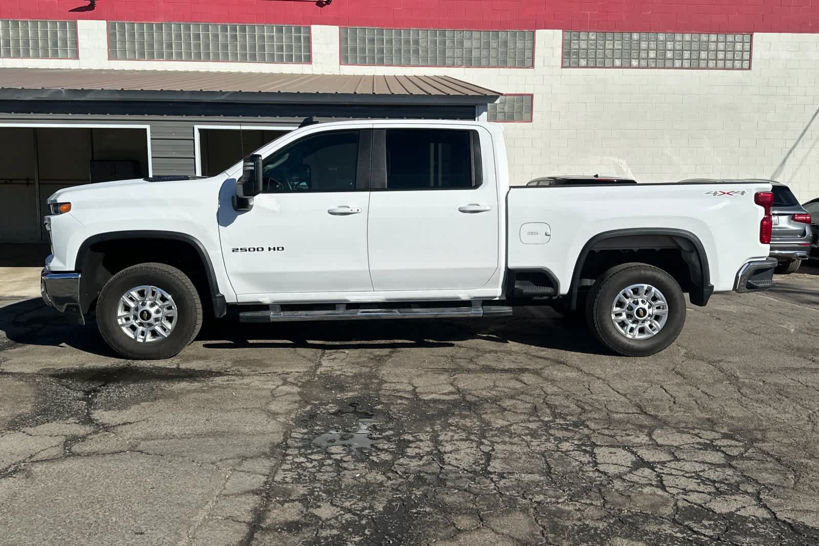 Used 2026 Chevrolet Silverado 2500 LT AWD/4WD image 5