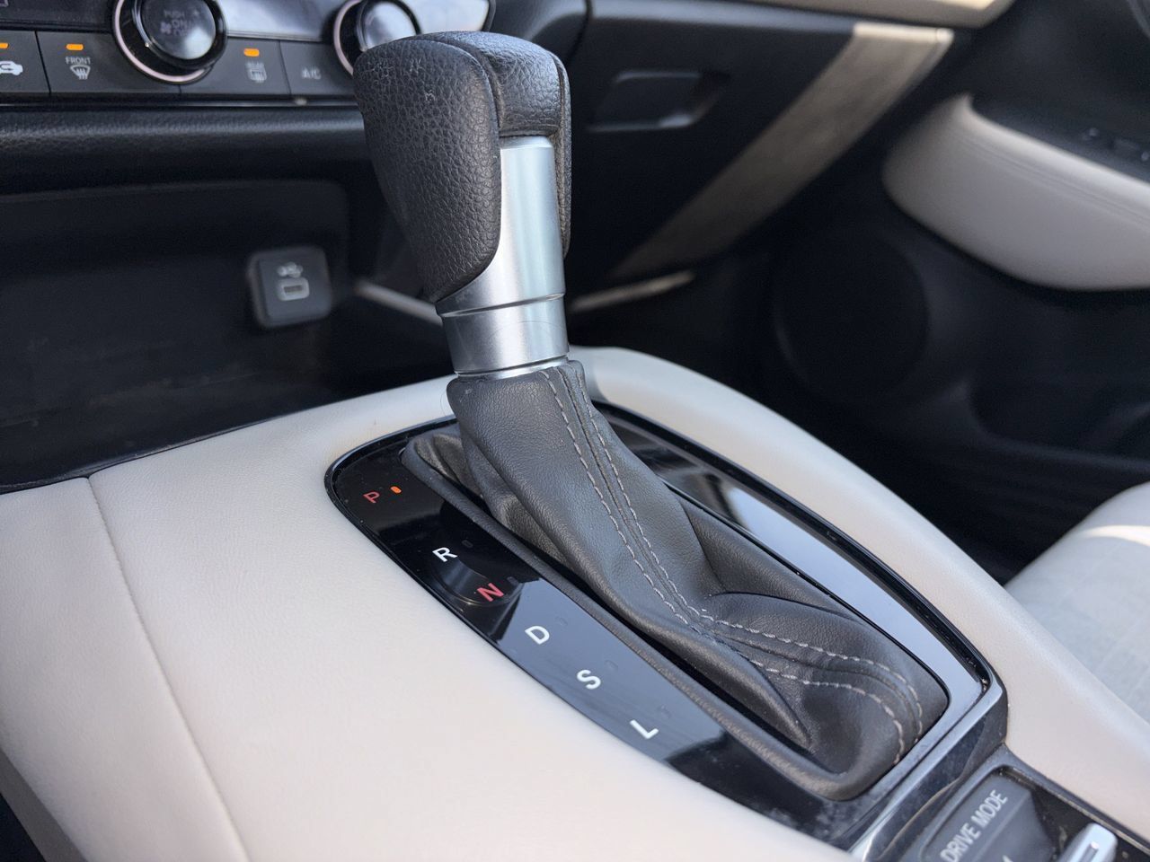 Used 2023 Honda HR-V LX image 8