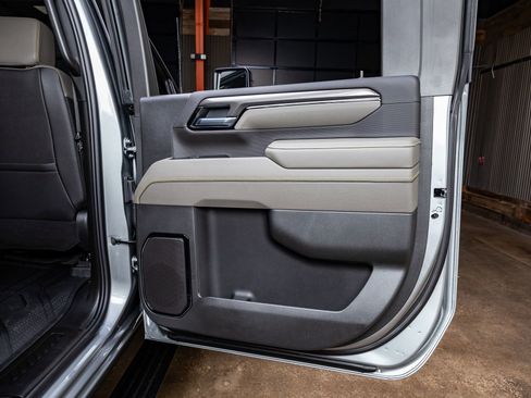 Used 2026 Chevrolet Silverado 2500 ZR2 w/ LPO, Dark Essentials Package image 39