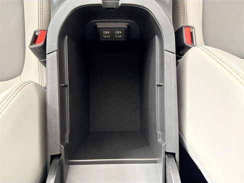 Certified 2025 Toyota RAV4 XLE Premium FWD image 32