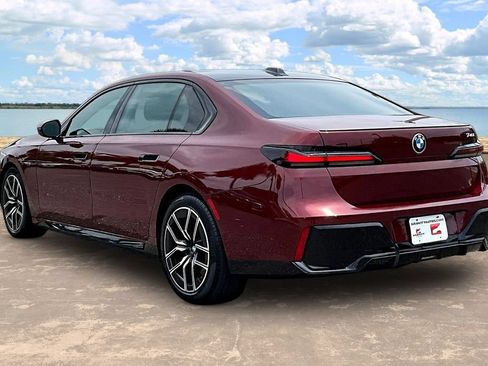 Used 2023 BMW 740i w/ Parking Assistance Package RWD image 6