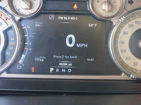 Used 2018 RAM 3500 Laramie Longhorn image 19