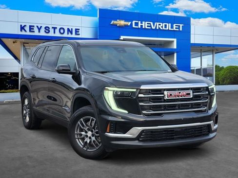 Used 2025 GMC Acadia Elevation FWD image 1